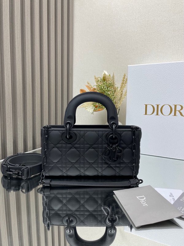 디올 미니 레이디 D-조이 매트 블랙 핸드백 001-235483