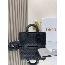 디올 마트 블랙 미디엄 핸드백 001-235484