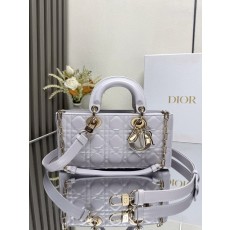디올 레이디 디조이 미디엄 핸드백 연보라색 001-235485