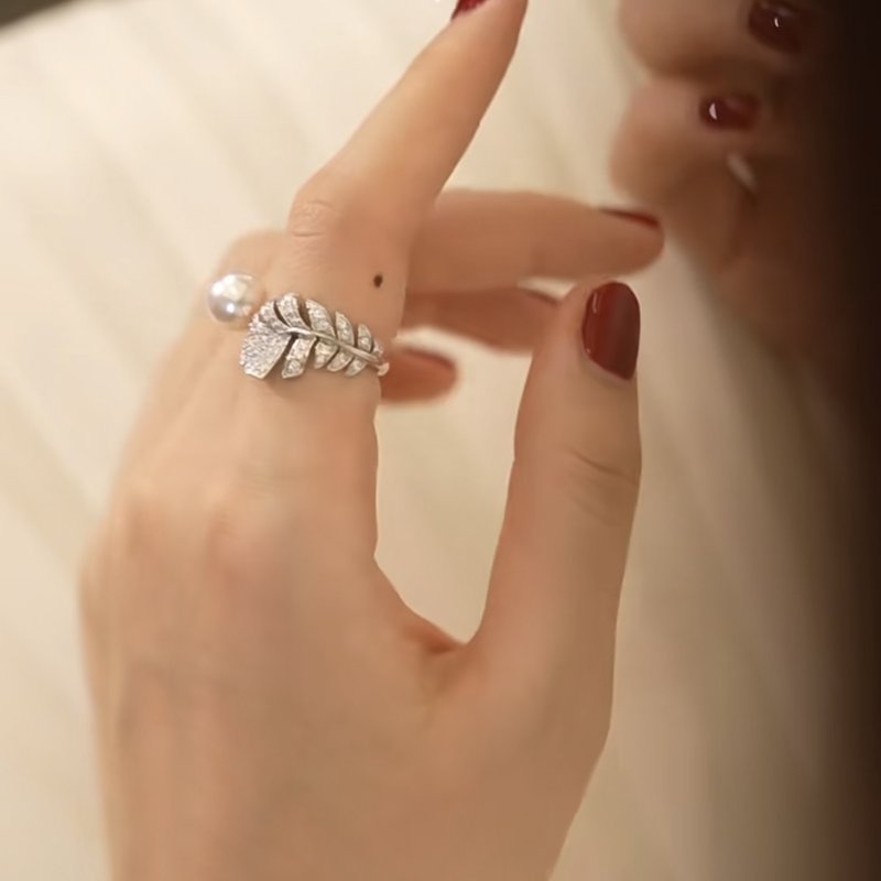 샤넬스타일 깃털 진주 오픈 링 001-235498
