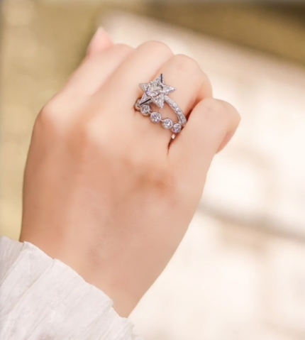 유시시 동향 샤넬풍 별 유성 다이아몬드 반지 001-235512