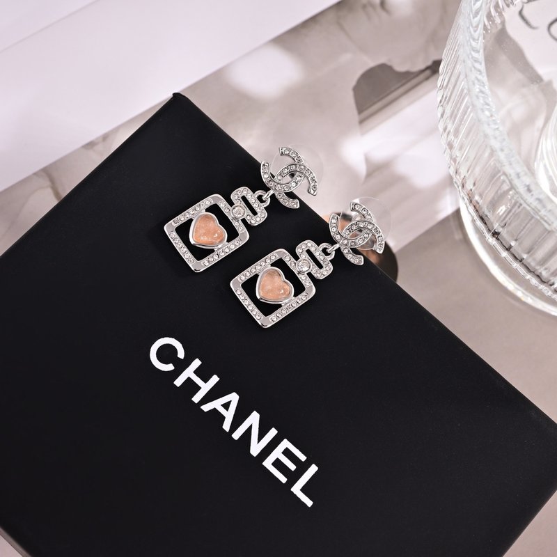 샤넬 스타일 더블 C 로고 드롭 이어링 001-235579