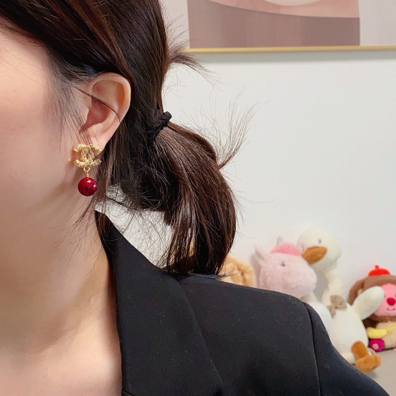 샤넬 스타일 더블 C 레드 진주 다이아몬드 귀걸이 001-235580