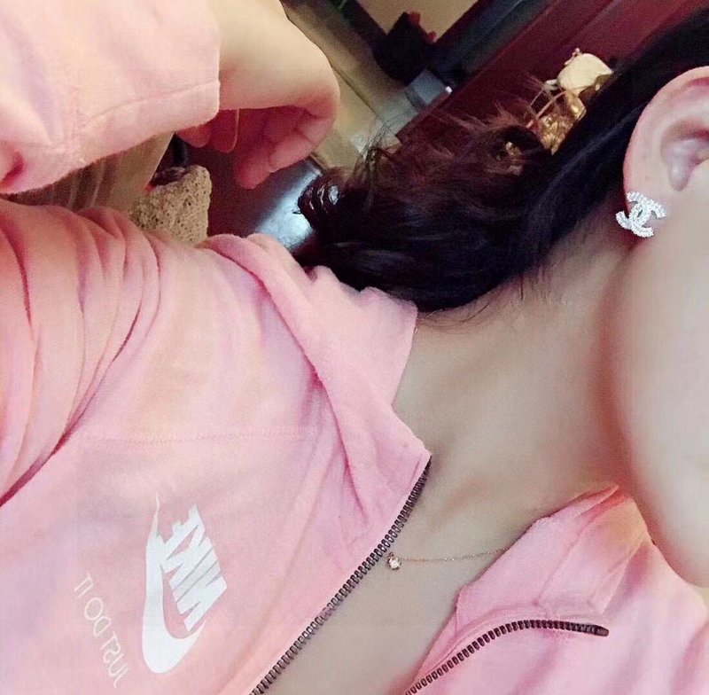 샤넬 스타일 클래식 더블 C 풀 다이아몬드 이어링 001-235598