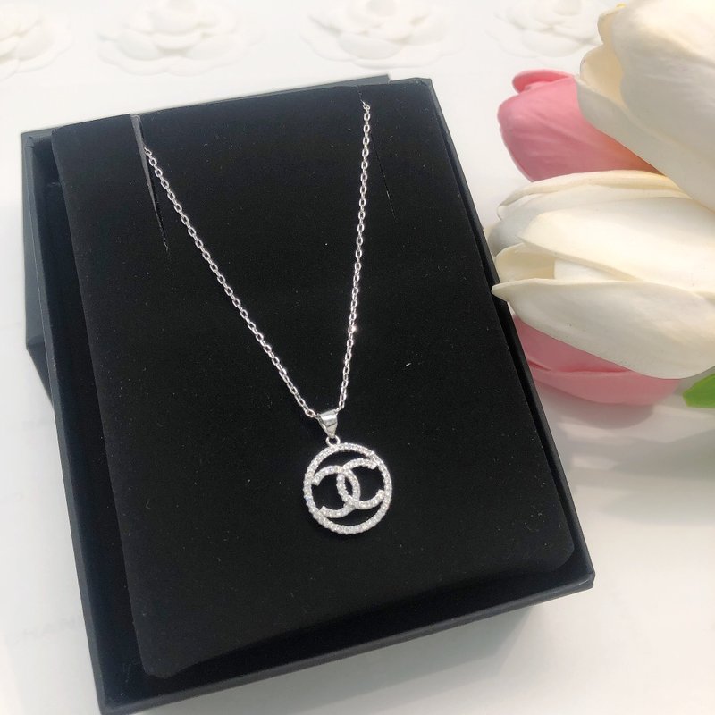 샤넬 스타일 원형 큐빅 더블 C 목걸이 001-235650