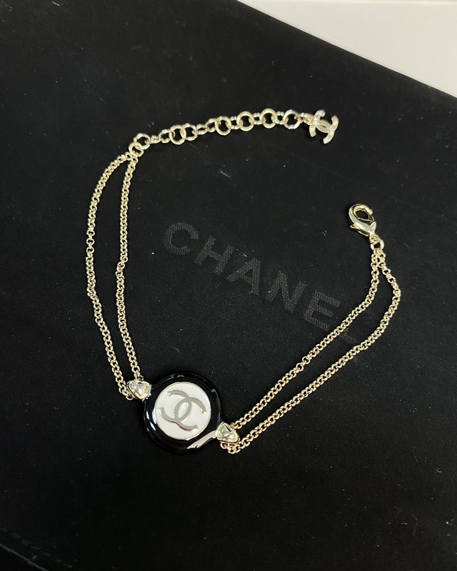 샤넬풍 블랙 앤 화이트 단추 에나멜 더블 C 귀걸이 목 001-235663