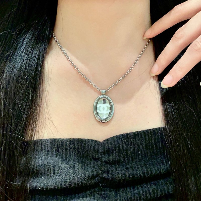샤넬 빈티지 알파벳 목걸이 001-235669
