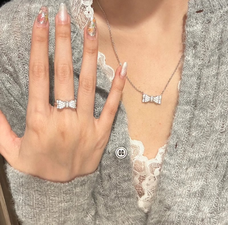 샤넬 스타일 풀 다이아몬드 리본 S925 실버 목걸이 001-235686