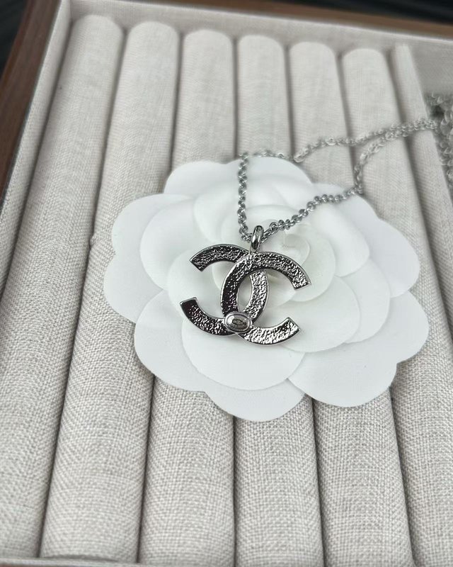 샤넬 스타일 블랙 에나멜 더블 C 펜던트 목걸이 001-235687