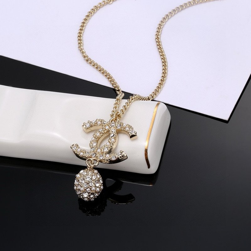 샤넬 스타일 더블 C 크리스탈 진주 목걸이 001-235689