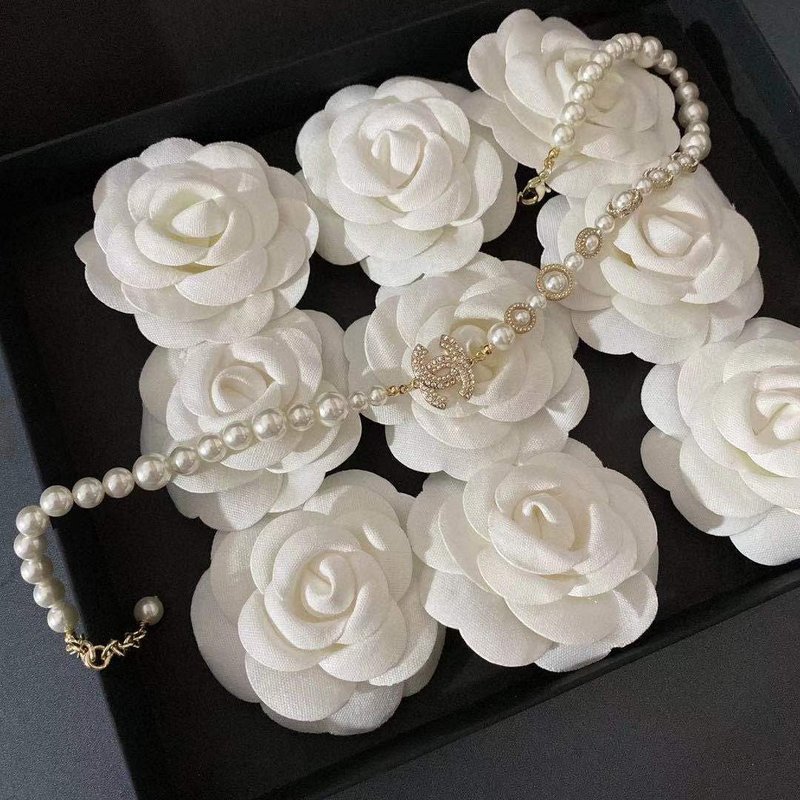 샤넬풍 크리스탈 진주 알파벳 목걸이 001-235697