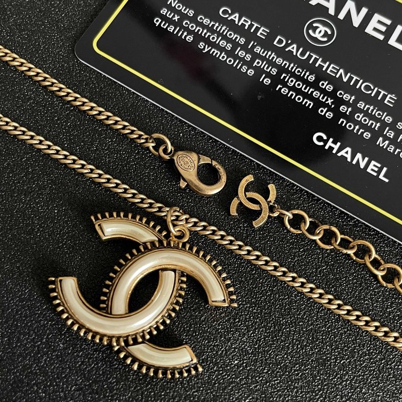 샤넬 빈티지 알파벳 목걸이 001-235725