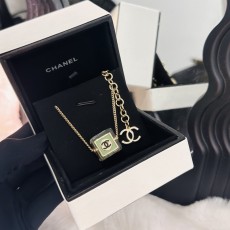 샤넬 스타일 더블 C 드롭 오일 가죽 목걸이 001-235729
