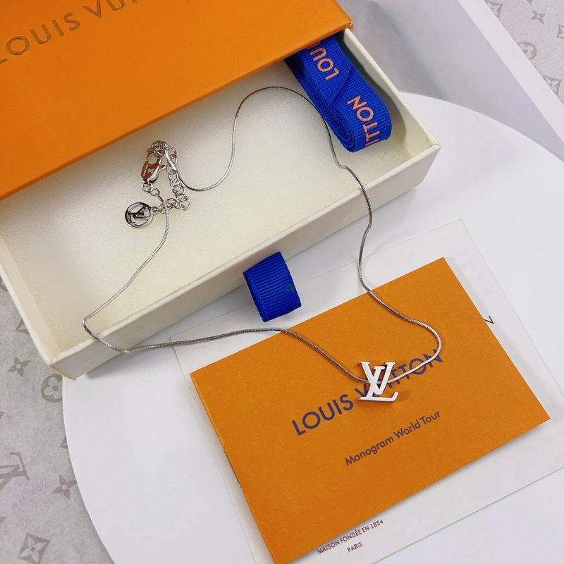 루이 레터 조절 가능 목걸이 001-235747