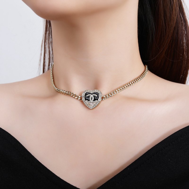 샤넬 스타일 더블 C 하트 목걸이 001-235782
