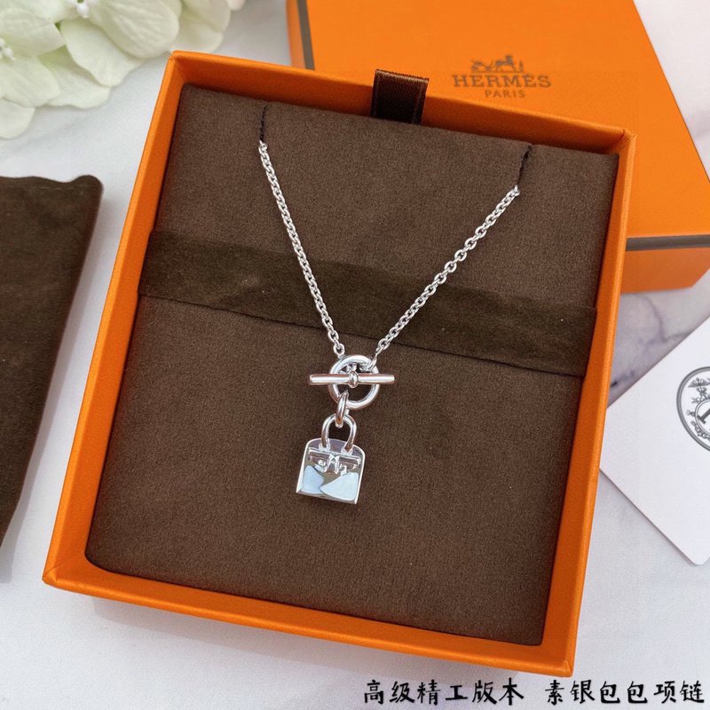에르메스 백 모양 실버 목걸이 001-236216