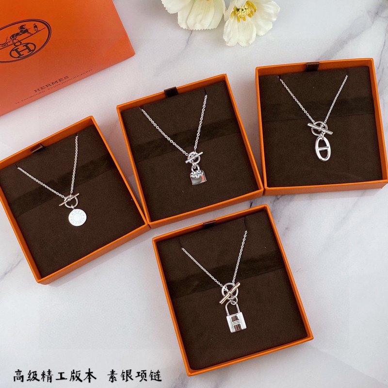 에르메스 백 모양 실버 목걸이 001-236216