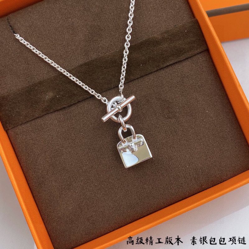 에르메스 백 모양 실버 목걸이 001-236216