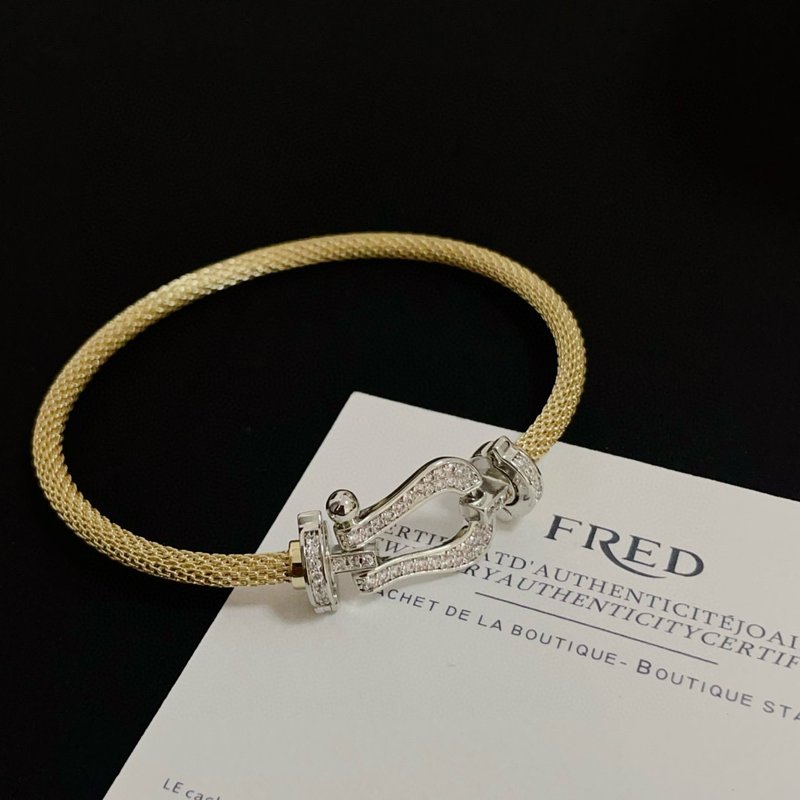 프레드 풀 다이아몬드 말발굽 팔찌 001-243061