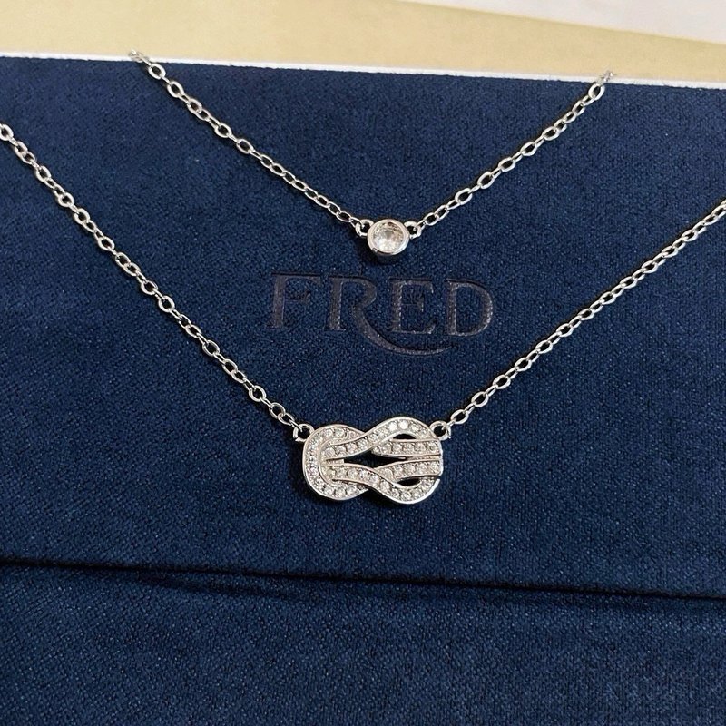 프레드 풀 다이아몬드 더블 8 자 버클 목걸이 001-243082