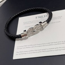 프레드 풀 다이아몬드 8 자 버클 팔찌 001-243103