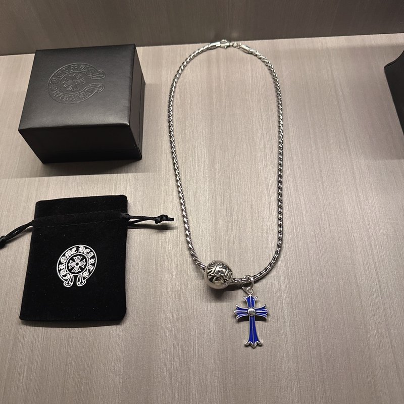 크롬하츠 빈티지 크로스 목걸이 001-243112