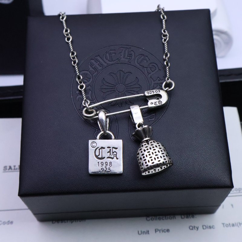 크롬하츠 빈티지 실버 목걸이 001-243169