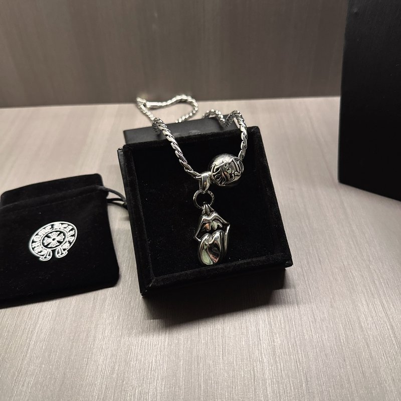 크롬하츠 빈티지 크로스 목걸이 001-243264
