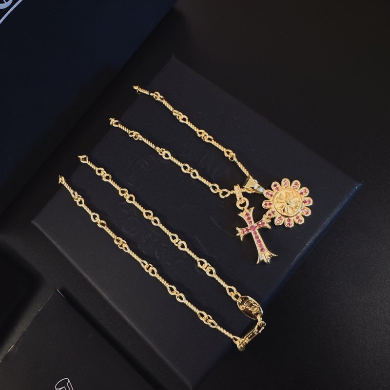 크롬하츠 빈티지 크로스 펜던트 목걸이 001-243356