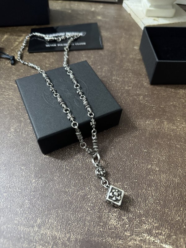 크롬하츠 클래식 크로스 펜던트 목걸이 001-243485