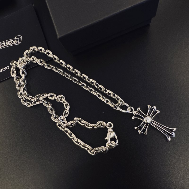 크롬하츠 십자가 펜던트 목걸이 001-243493