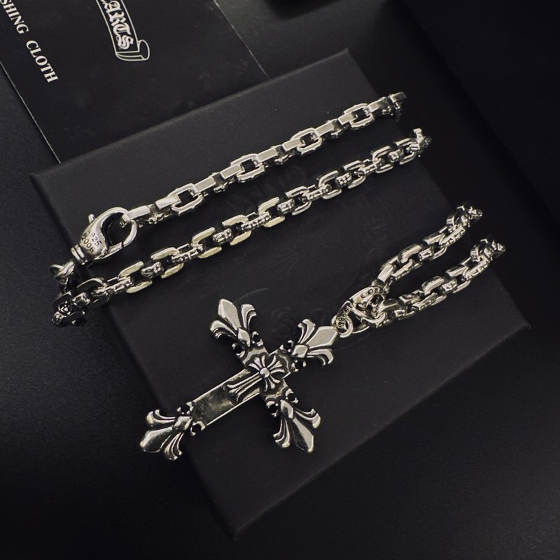 크롬하츠 십자가 펜던트 목걸이 001-243503