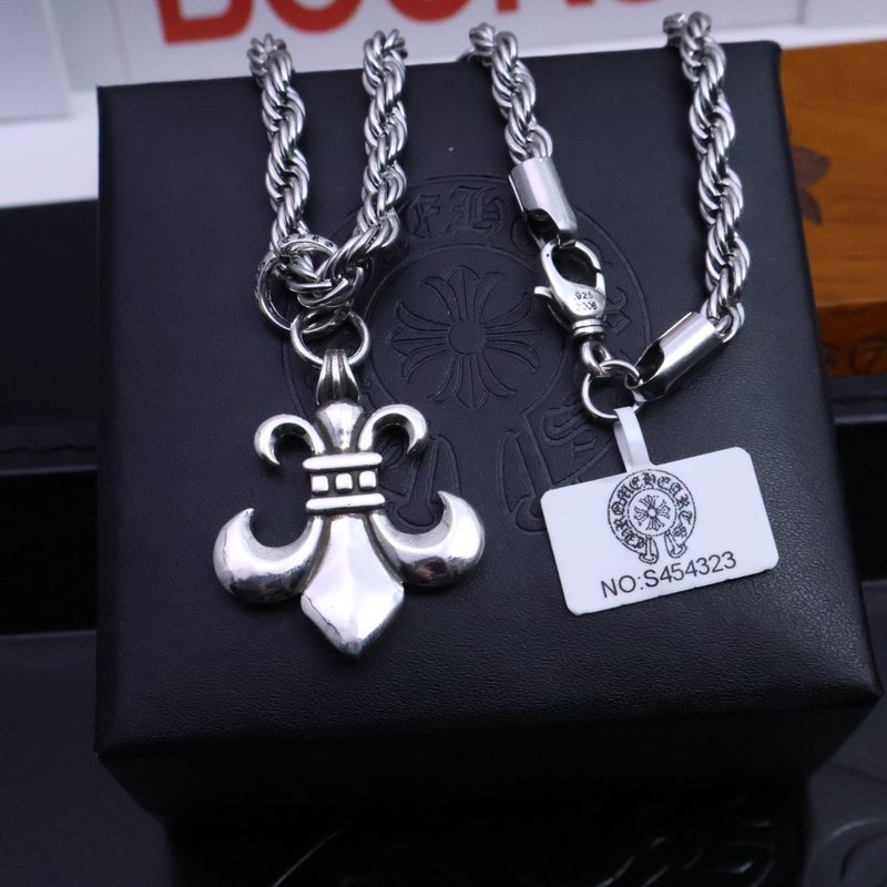 크롬하츠 빈티지 십자가 목걸이 001-243520