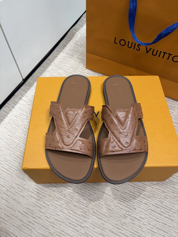 LV 남성 오스트리치 엠보슬리퍼 001-243716