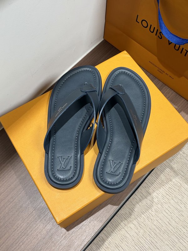 LV 남성 엠보싱 슬리퍼 001-243726