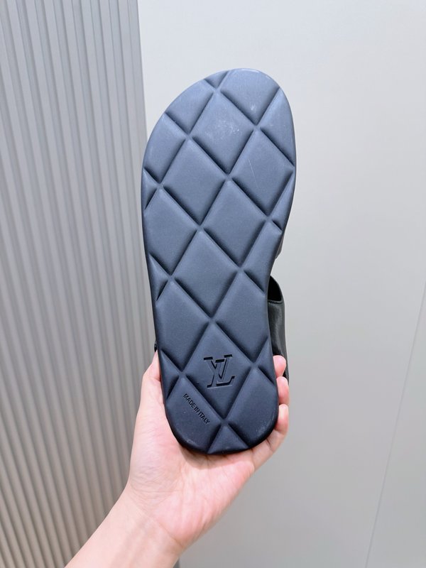 LV 남성 소皮革 샌들 프리미엄 001-243729