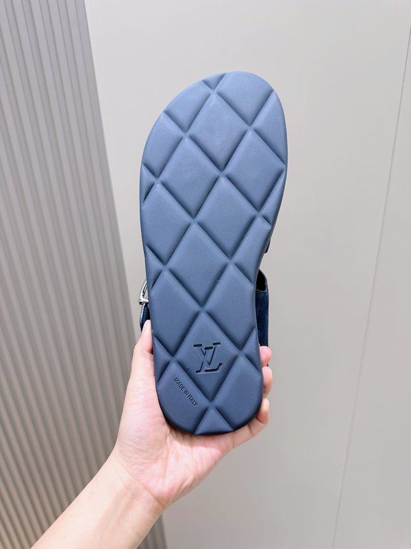 LV 가정 남성 가죽 샌들 001-243730