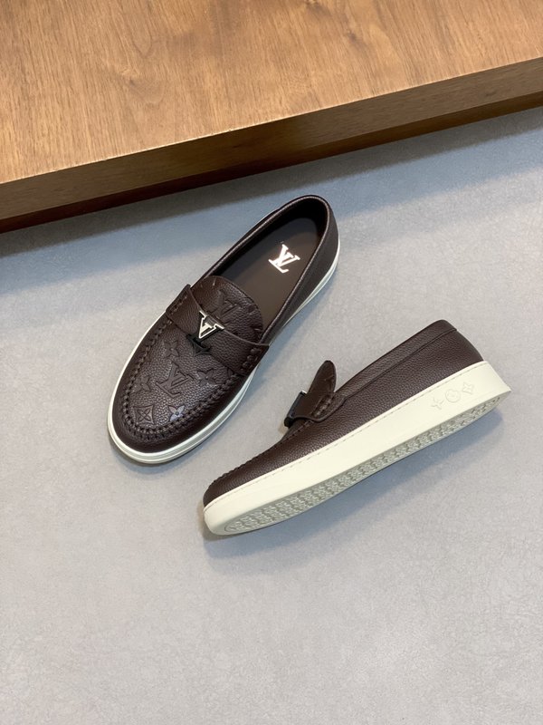 LV  남성 프리미엄 캐주얼 스니커즈 001-243803