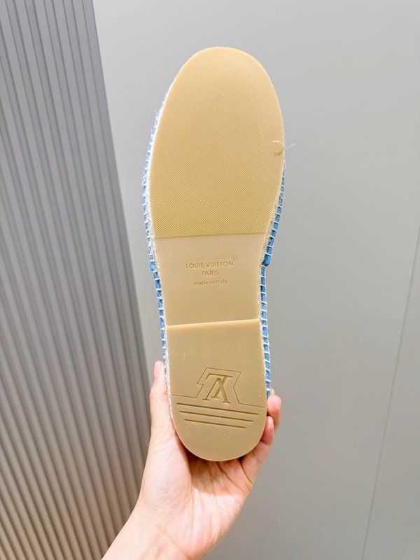 루이비통 이탈리아 스웨이드 피셔슈즈 남성 001-243817