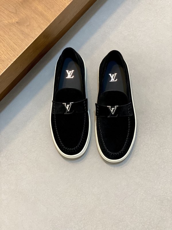 LV 남성 하이엔드 캐주얼 운동화 001-243884