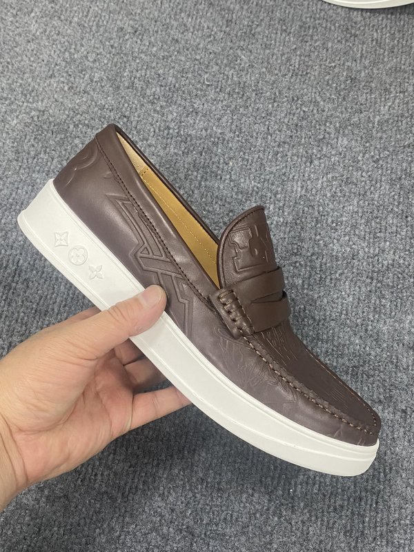 LV 신상 진정 비즈니스 캐주얼 슈즈 001-243971