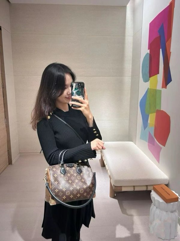 모노그램 숄더백 001-245731