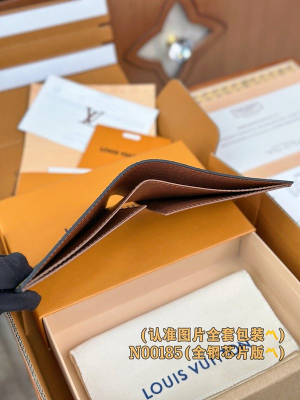 클래식 모노그램 데님 숏 월릿 001-245751
