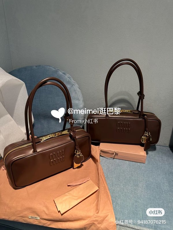 미우미우 빈티지 브라운 핸드백 001-245844