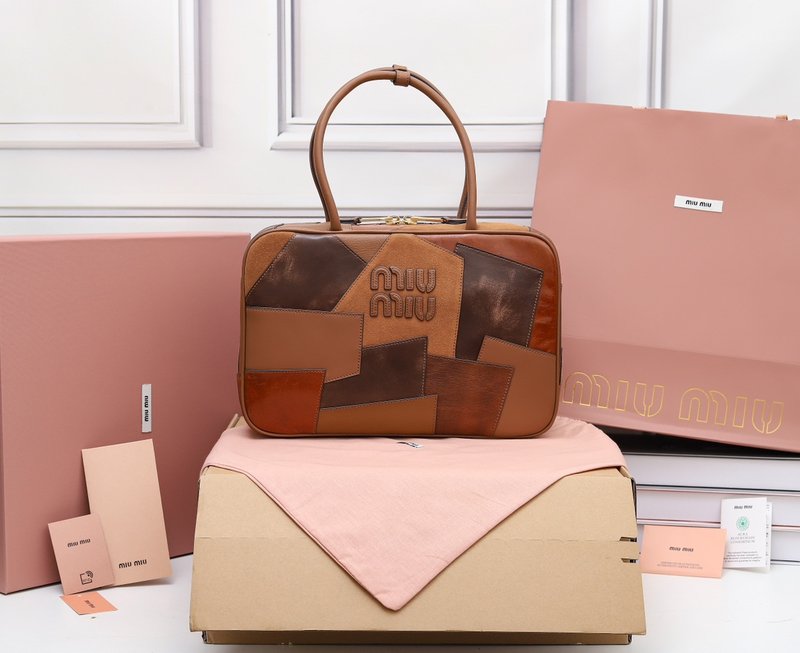 M 브랜드 스플라이스 가죽 서류가방 001-245864