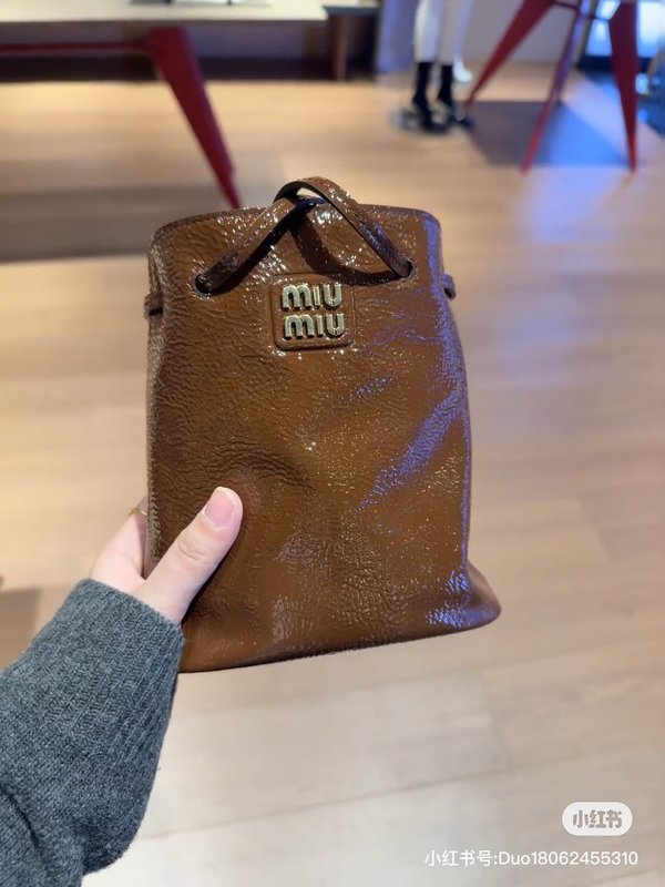 레트로 브라운 숄더백 001-245890