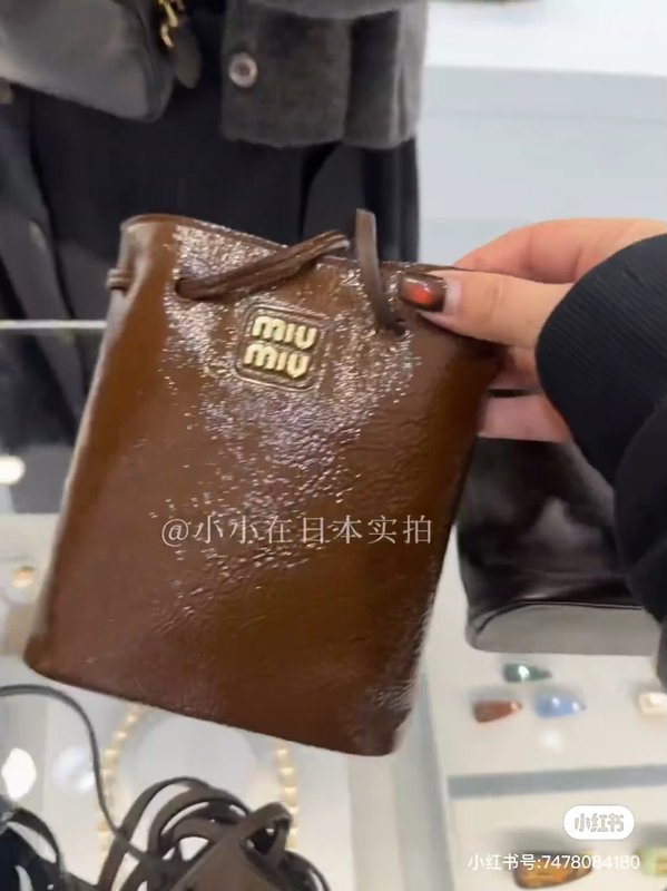 레트로 브라운 숄더백 001-245890