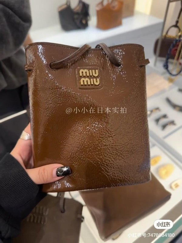 레트로 브라운 숄더백 001-245890