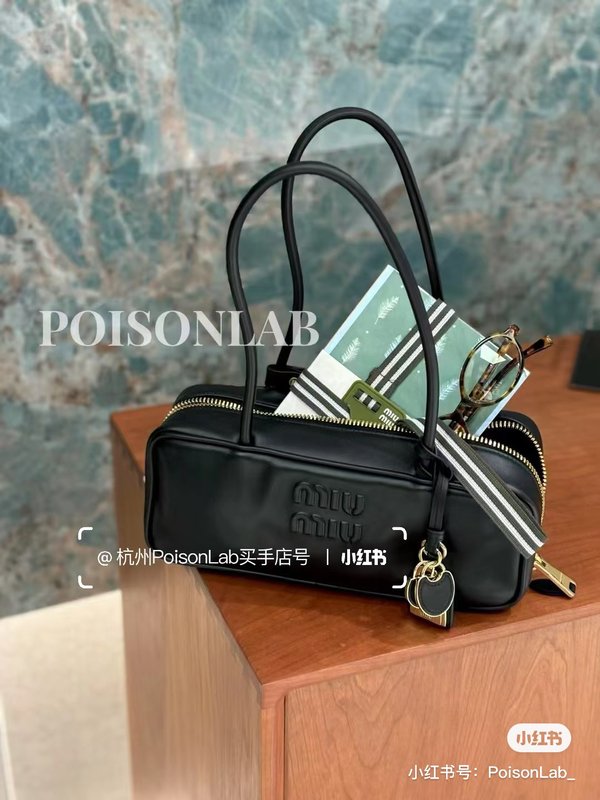미우미우 블랙 핸드백 숄더백 001-245893
