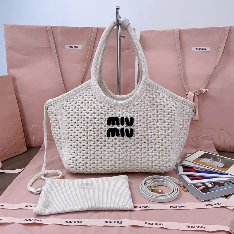 미우미우 오픈 니트 토트백 숄더스트랩 001-245951